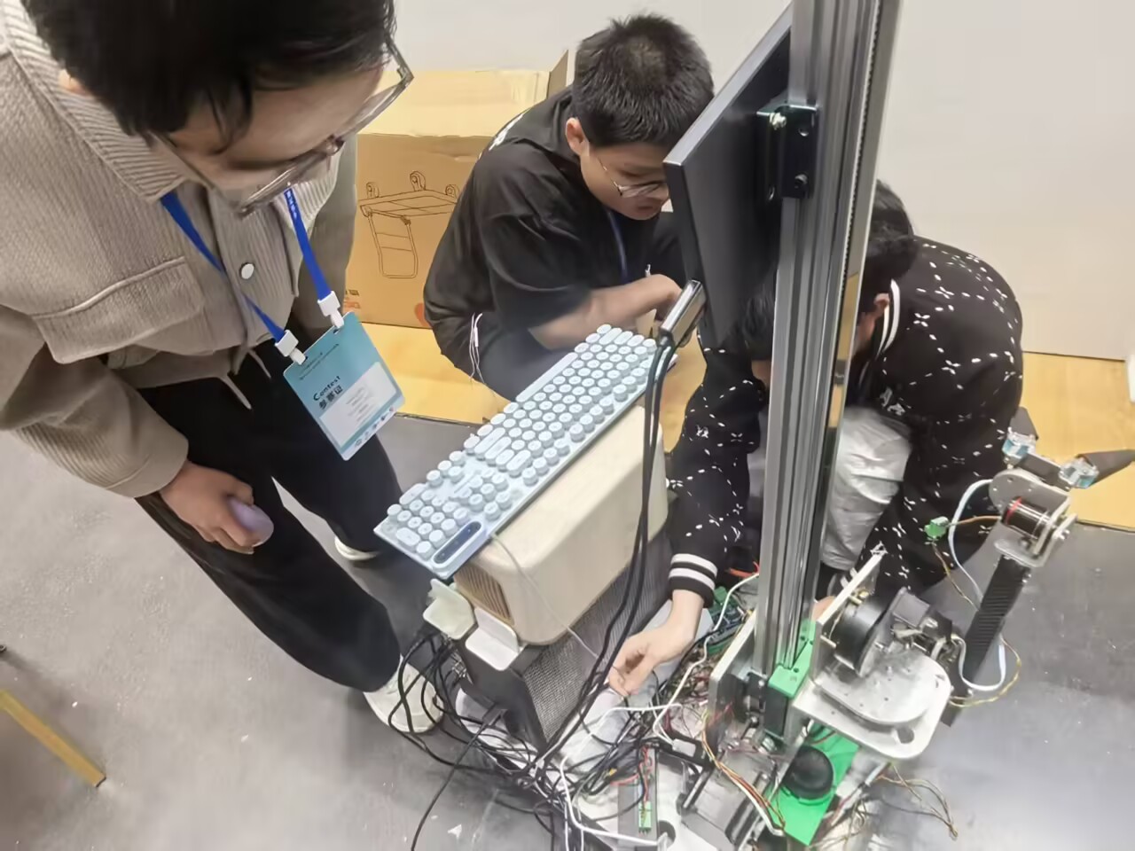 家政机器人比赛现场调试